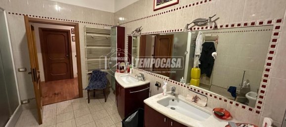 5 rooms Apartment in San Felice sul Panaro, Italy No. 9275 14