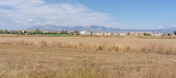  Land in Santa Fe, Spain No. 101814 9
