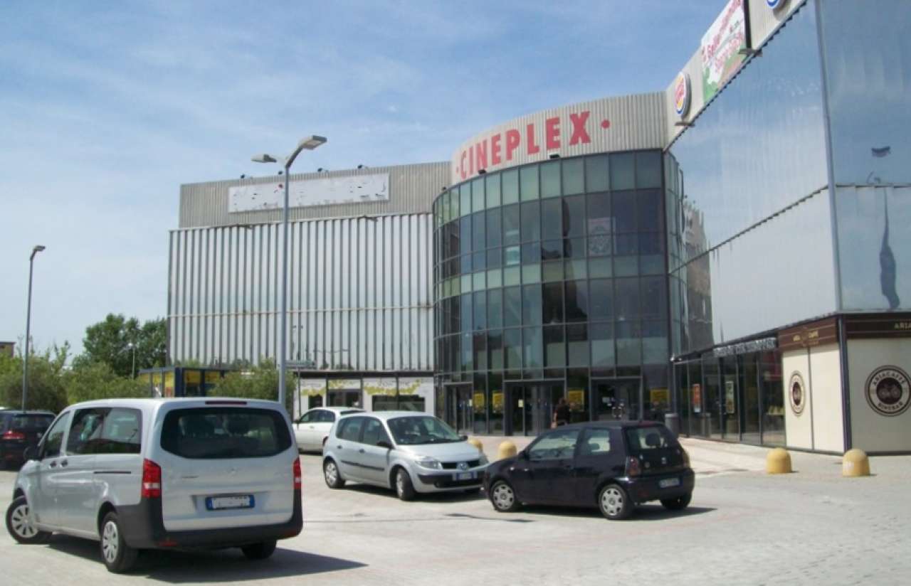Propiedad comercial en Pontedera, Italy 8240 m² No. 295068
