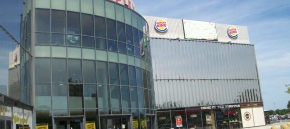 Propiedad comercial en Pontedera, Italy 8240 m² No. 295068 2