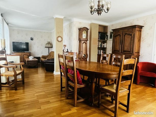 3 Schlafzimmer Haus in Niort, France, Nr. 315423