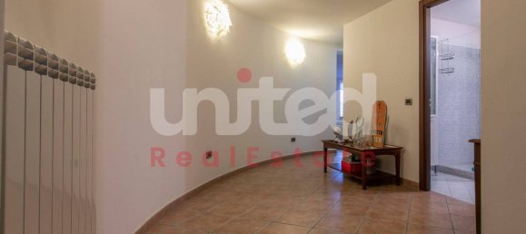 4 bedrooms Duplex in Rome, Italy No. 307771 16