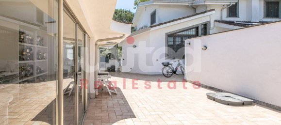 4 bedrooms Duplex in Rome, Italy No. 307771 7