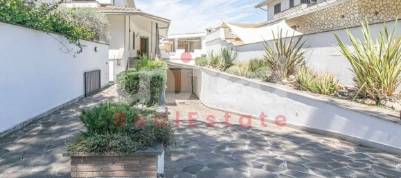 4 bedrooms Duplex in Rome, Italy No. 307771 33