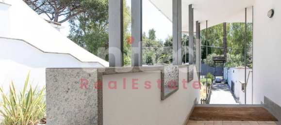 4 bedrooms Duplex in Rome, Italy No. 307771 2