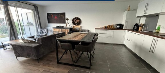 2 bedrooms Apartment in Vitre, France No. 195287 4