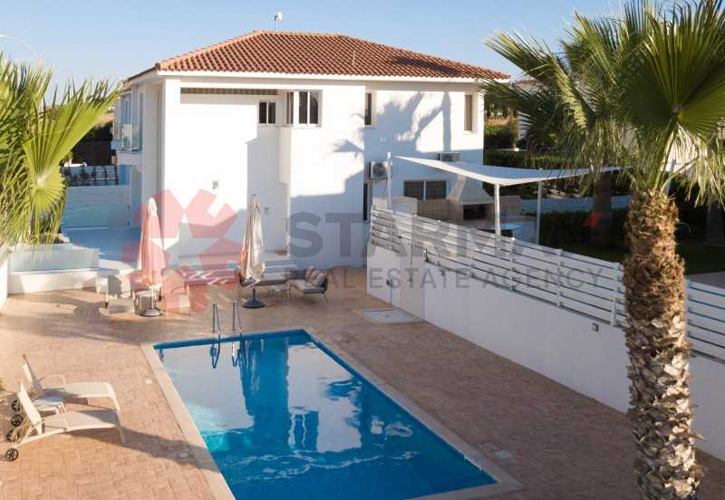 Вилла с 3 спальнями в Айя Напа, Кипр № 139462