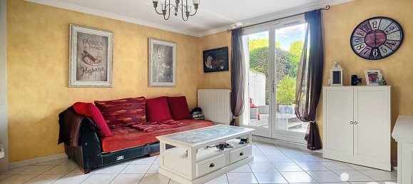 Дом с 6 комнатами в Шарже, Франция № 326927 3