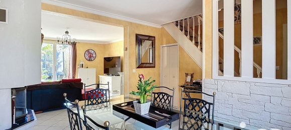 Дом с 6 комнатами в Шарже, Франция № 326927 5