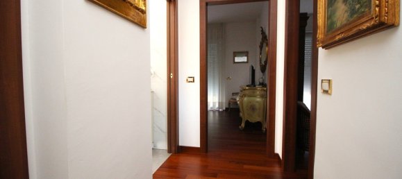 Apartamento de 2 dormitorios en Legnano, Italy No. 84489 10