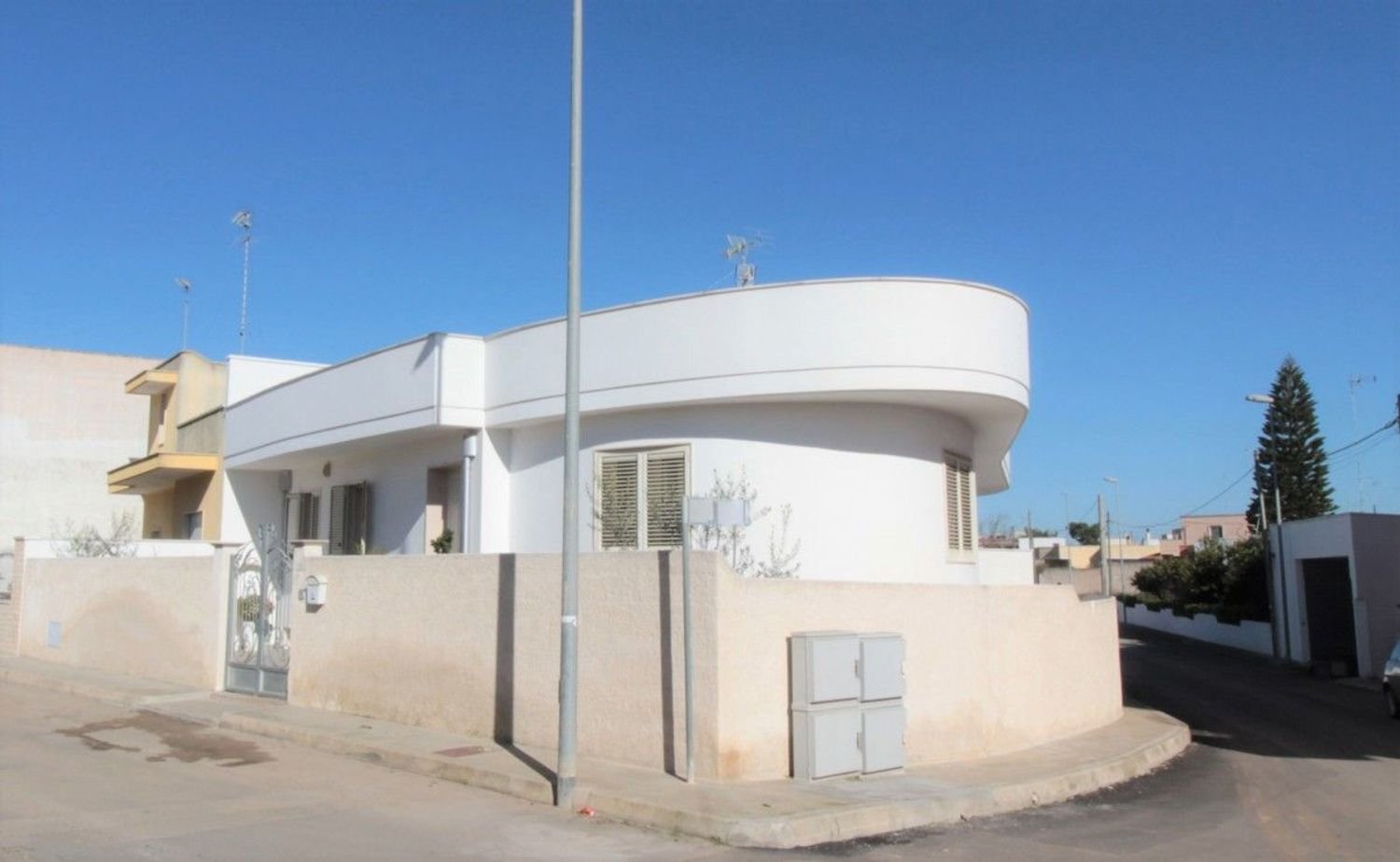 9 rooms Villa in Copertino, Italy No. 69962