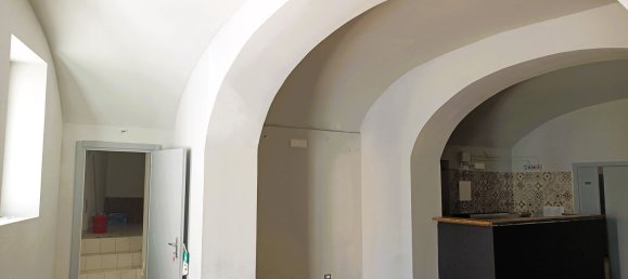 130m² Commercial property in Sassari, Italy No. 154456 2