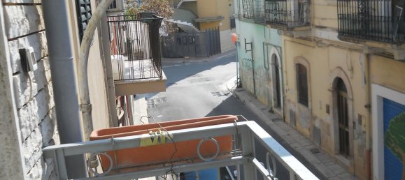 Дом с 9 комнатами в Аквавива делле Фонти, Италия № 86719 17