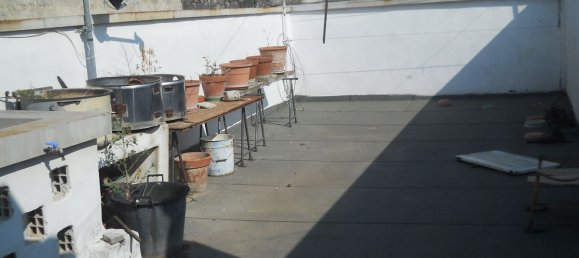 Дом с 9 комнатами в Аквавива делле Фонти, Италия № 86719 35