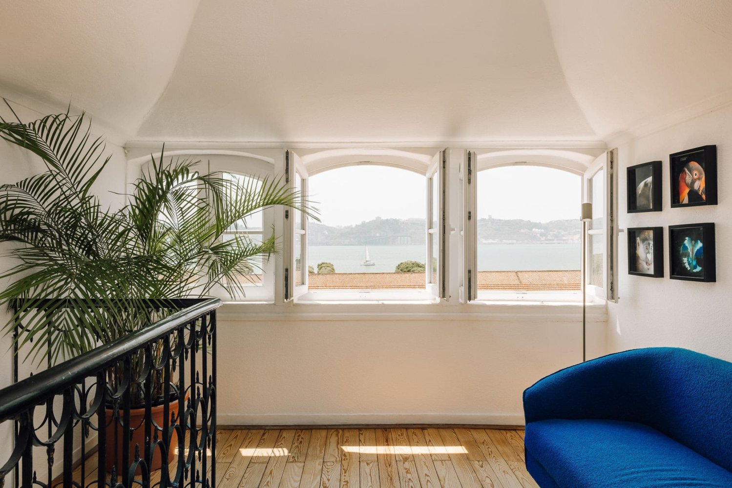 3 bedrooms House in Lisbon, Portugal No. 239660