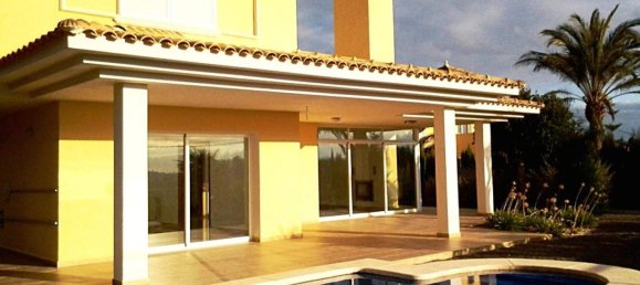 4 bedrooms Villa in Altea, Spain No. 285124 3