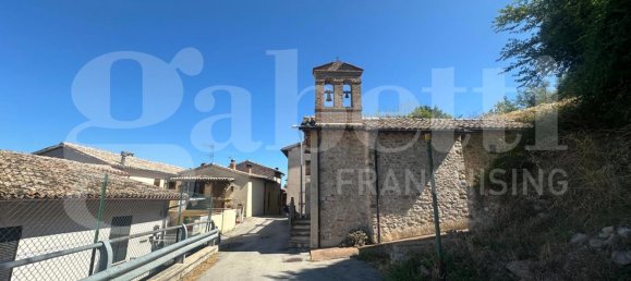 2 bedrooms Apartment in Foligno, Italy No. 271829 6
