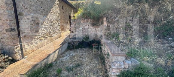 2 bedrooms Apartment in Foligno, Italy No. 271829 4