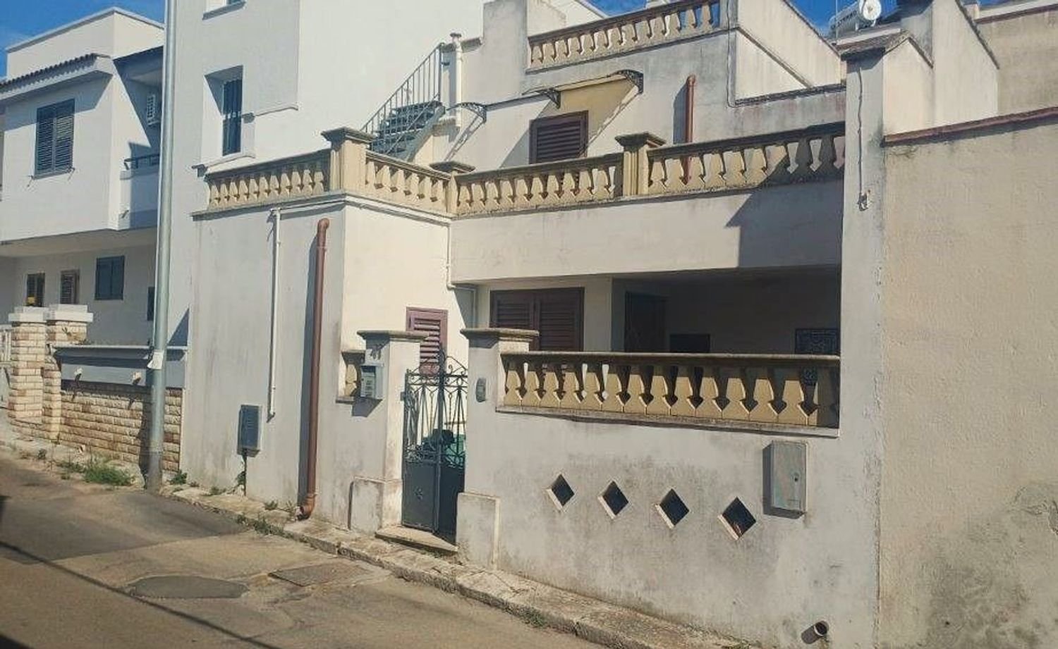 Casa de 2 habitaciónes en Castrignano del Capo, Italy No. 301135