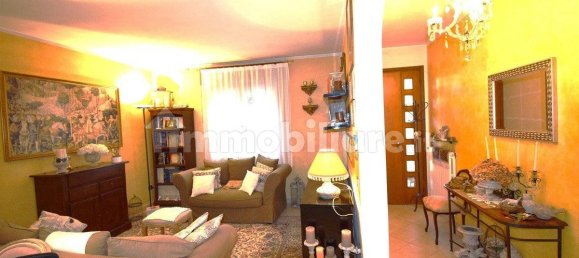 3 bedrooms House in Russi, Italy No. 265293 2