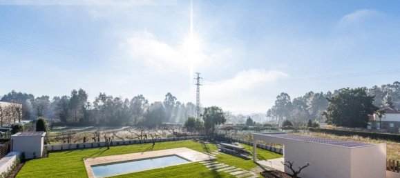 5 bedrooms House in Felgueiras, Portugal No. 37772 41