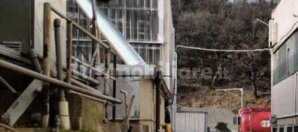 Склад с 1 комнатой в Вадо Лигуре, Италия № 335675 7