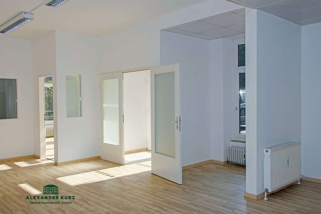 18 rooms Office in Salzburg, Austria No. 25267