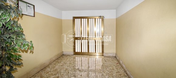 2 bedrooms Apartment in Cologno Monzese, Italy No. 86519 7