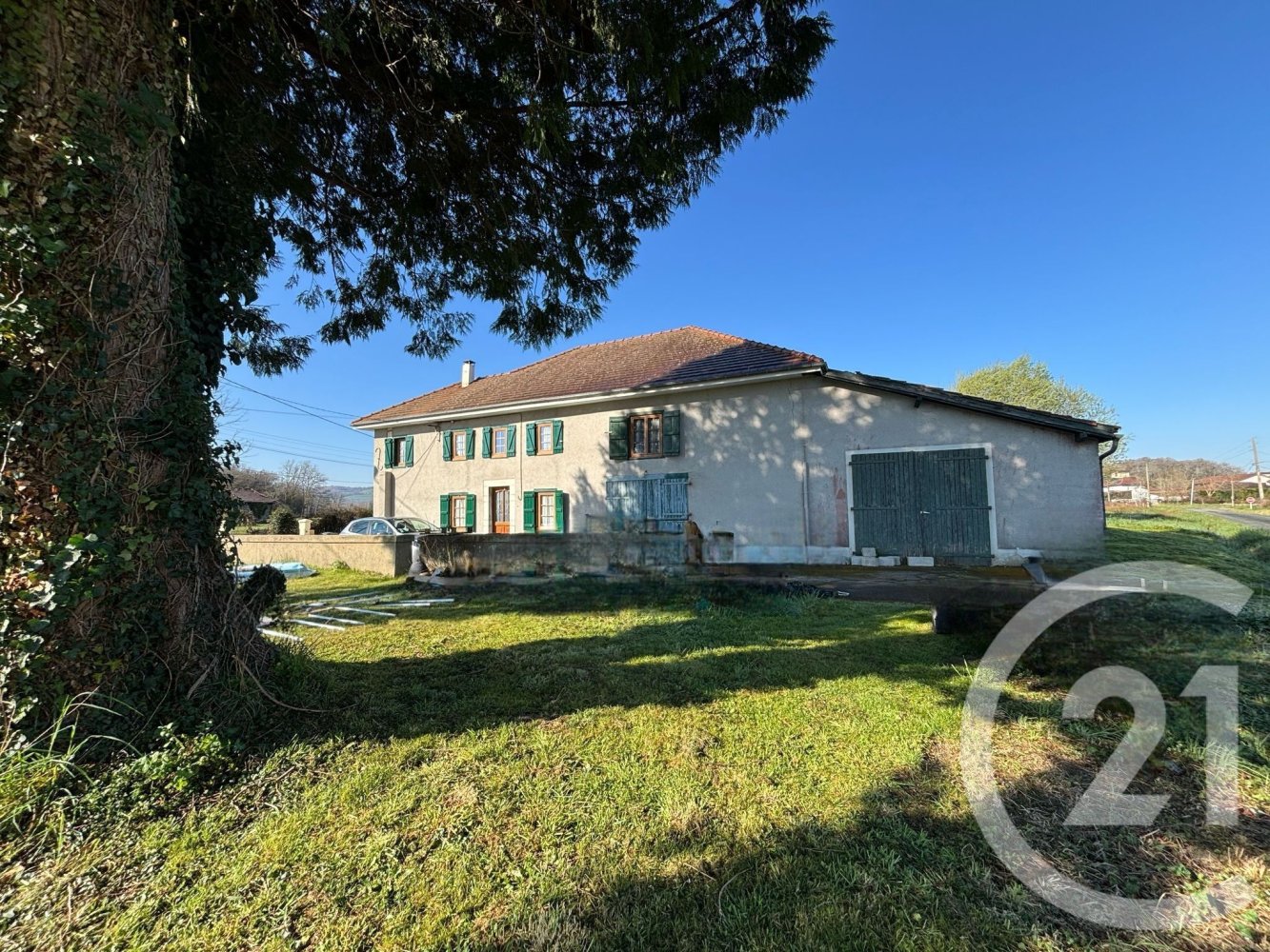 3 bedrooms House in Charritte-de-Bas, France No. 100395