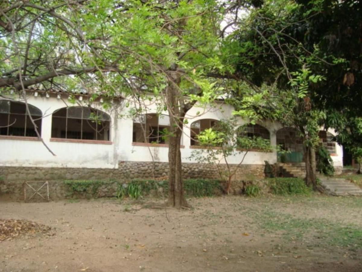 Дом с 4 спальнями в Морелос, Мексика № 162205