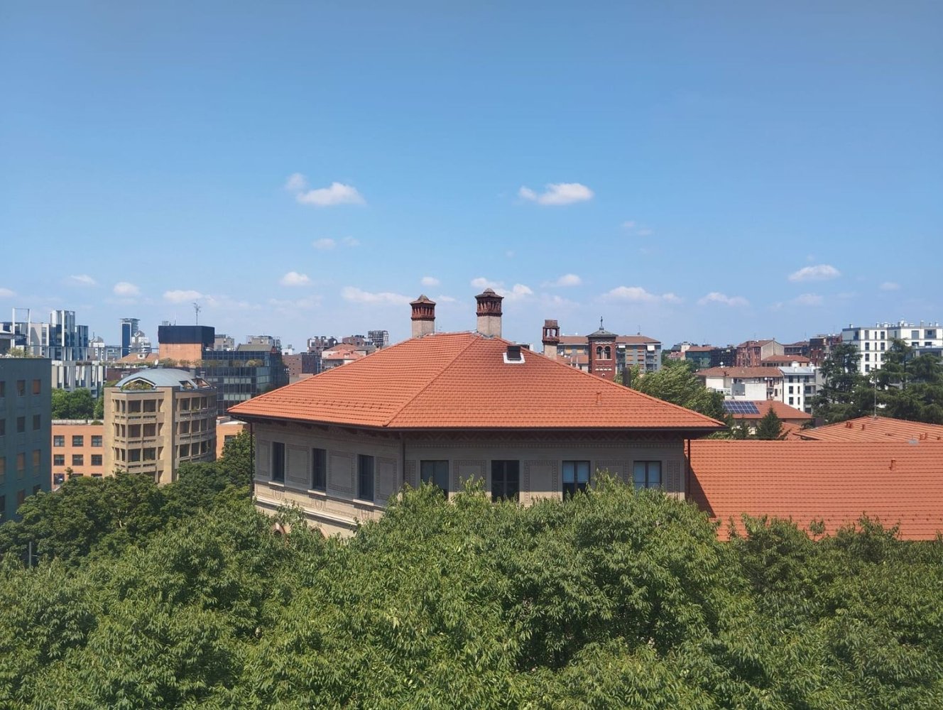 2 rooms Apartment in Milan, Italy No. 338178