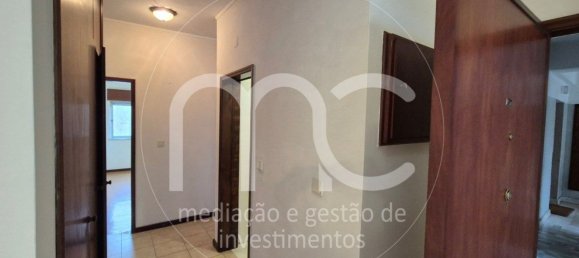 3 bedrooms Apartment in Loures, Portugal No. 94631 11