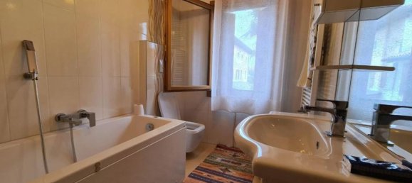 4 bedrooms House in Treviso, Italy No. 380739 11