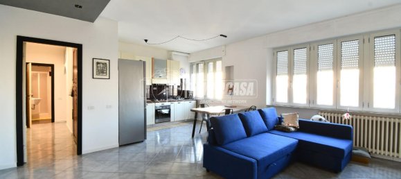 3-salle Appartement à Porto Sant'Elpidio, Italy No. 2480 4