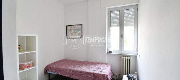3-salle Appartement à Porto Sant'Elpidio, Italy No. 2480 3