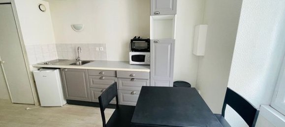 Estudio en Poitiers, France No. 313935 3