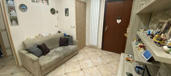 3 rooms Apartment in Prato, Italy No. 30193 3