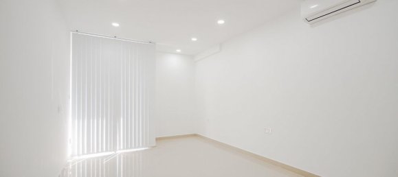 Studio in District 4, Vietnam No. 16169 5