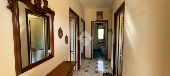 2 bedrooms House in Pignataro Interamna, Italy No. 206276 4