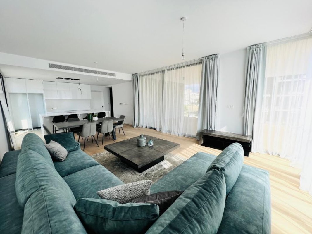 3 bedrooms Apartment in Limassol, Cyprus No. 2552