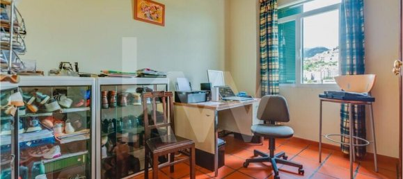 5 غرف نوم منزل في Funchal, Portugal رقم 17215 17