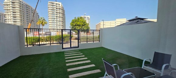 2 bedrooms Townhouse in Mina Al Arab, UAE No. 106654 3