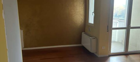 2-salle Appartement à Garbagnate Milanese, Italy No. 6873 2