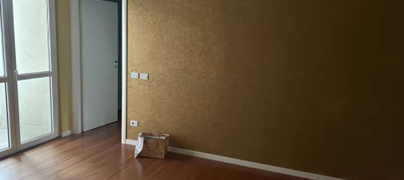 2-salle Appartement à Garbagnate Milanese, Italy No. 6873 11