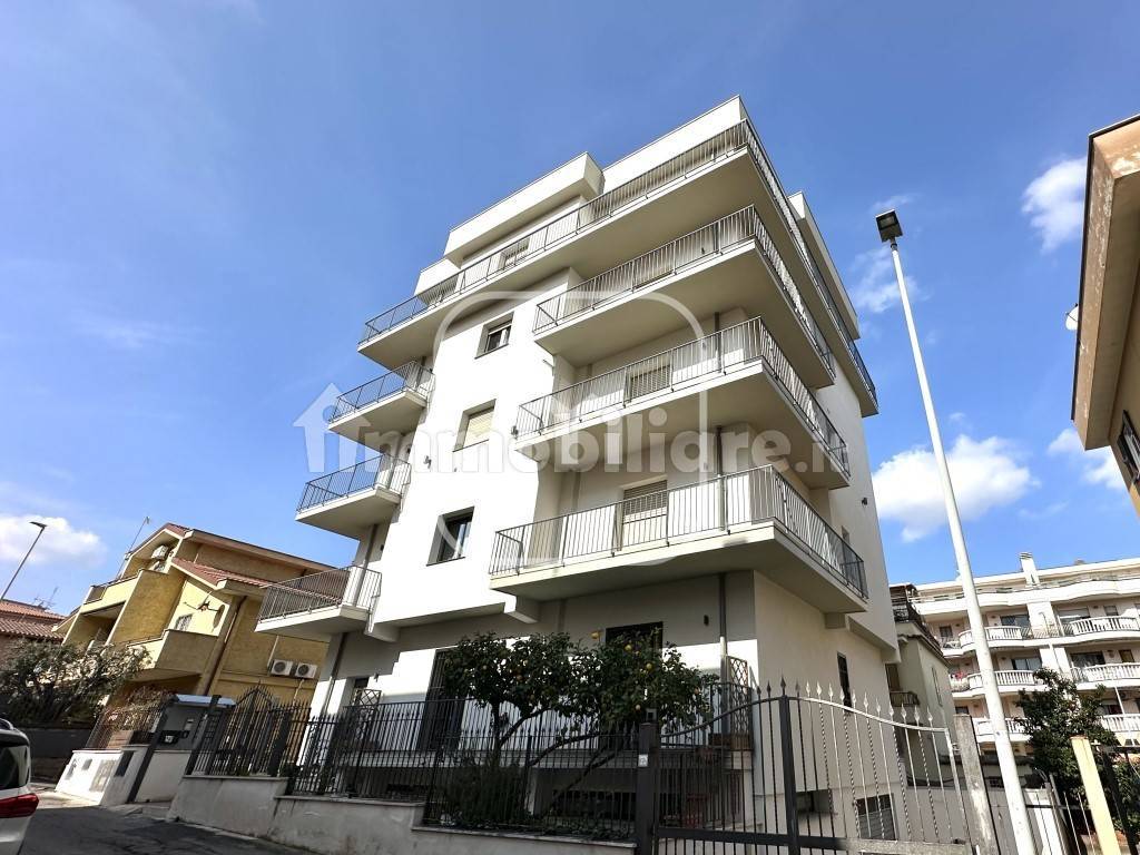 2 chambres Appartement à Rome, Italy No. 352925