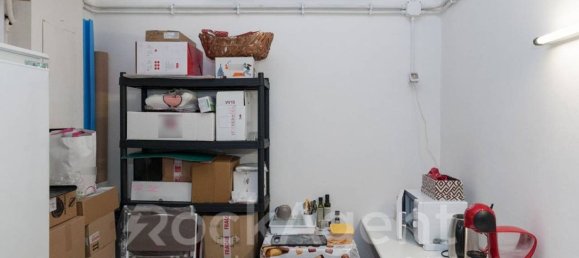 61m² Office in Rome, Italy No. 100623 61