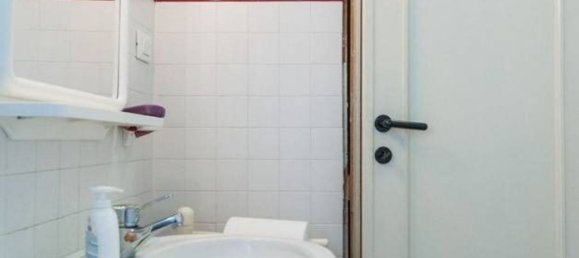 61m² Office in Rome, Italy No. 100623 11