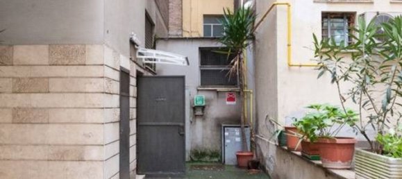 61m² Office in Rome, Italy No. 100623 76