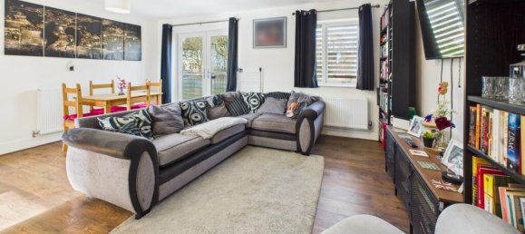 Casa de 2 dormitorios en Bordon, United Kingdom No. 13853 3