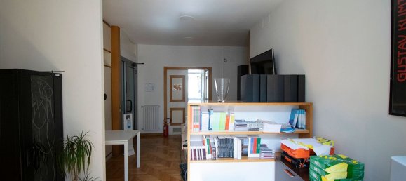 7 bedrooms Apartment in Naples, Italy No. 340024 10